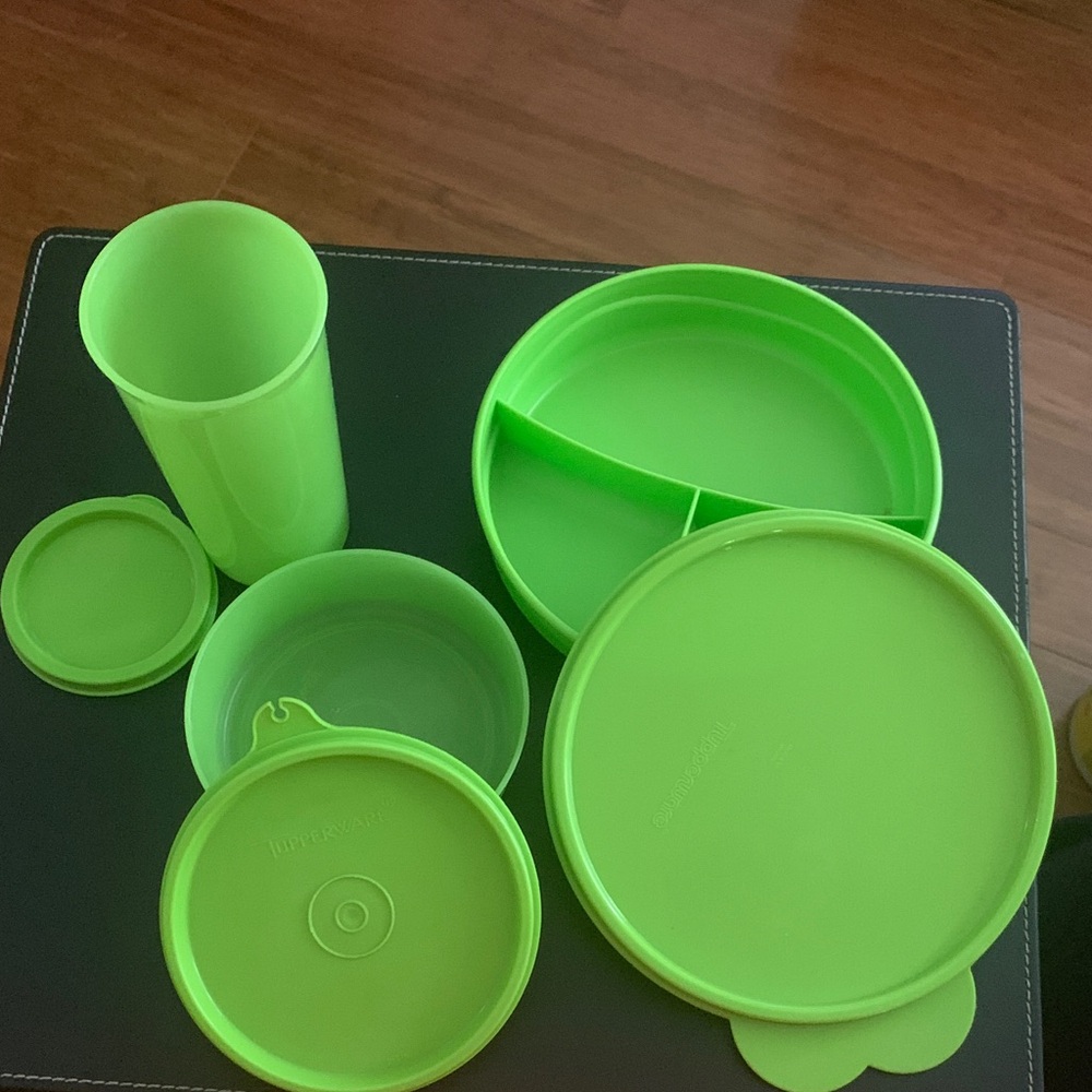 Tupperware Lime Green Set